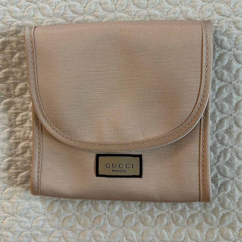 GUCCI Beauty Blush Pink Flap Snap Pouch